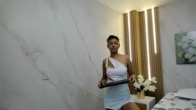 _iris_evans from StripChat is Freechat