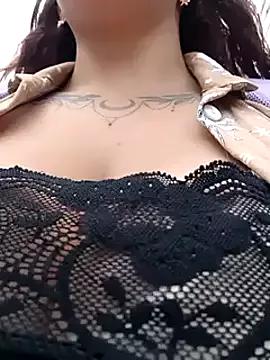 _Isabella--01 from StripChat is Freechat