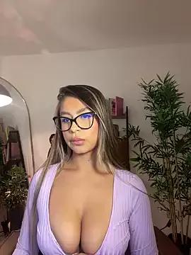Try the hottest girls free webcams as they get au naturel and get naked fulfilling your nuttiest whims.