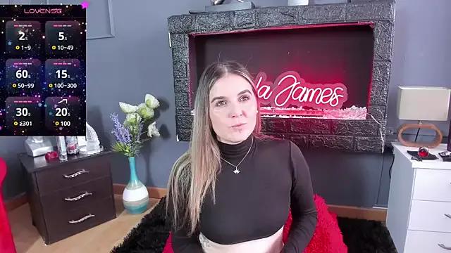 _Leila_James1 from StripChat is Freechat