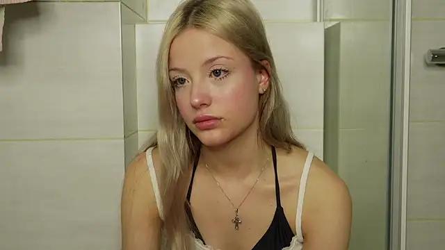 Try the hottest girls free webcams as they get au naturel and get naked fulfilling your nuttiest whims.