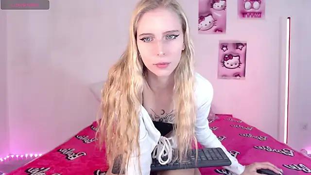 Try the hottest girls free webcams as they get au naturel and get naked fulfilling your nuttiest whims.