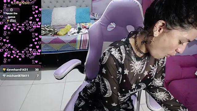 Try the hottest girls free webcams as they get au naturel and get naked fulfilling your nuttiest whims.