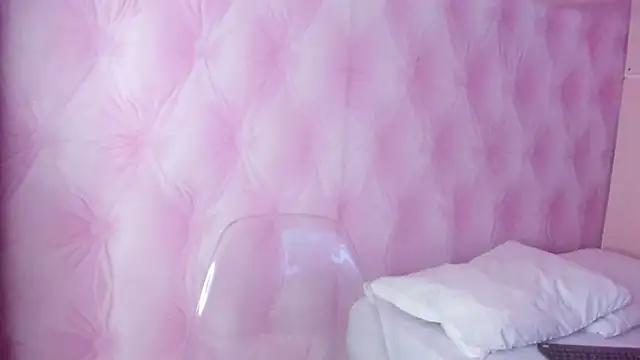 Try the hottest girls free webcams as they get au naturel and get naked fulfilling your nuttiest whims.