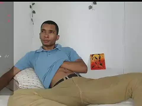 Aaronblack1_ from StripChat