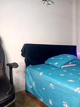 Aashixxx12 from StripChat
