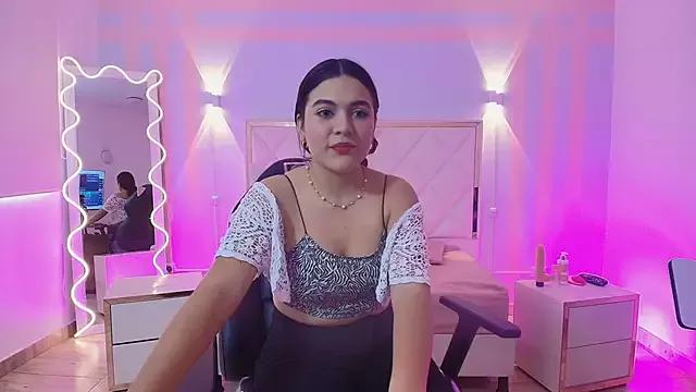Aisha_tay from StripChat is Freechat