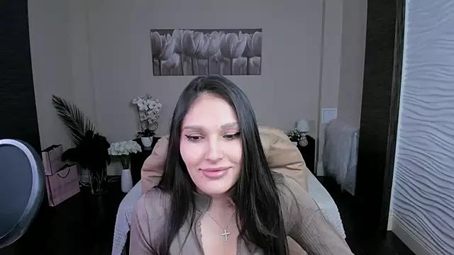 AishaStarr from StripChat is Freechat