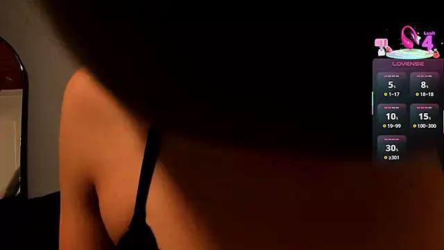 Try the hottest girls free webcams as they get au naturel and get naked fulfilling your nuttiest whims.