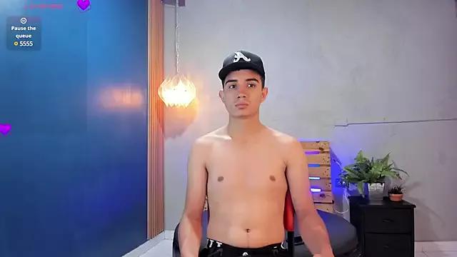 Alejo-gray webcams show profile image 