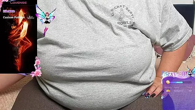 Try the hottest girls free webcams as they get au naturel and get naked fulfilling your nuttiest whims.