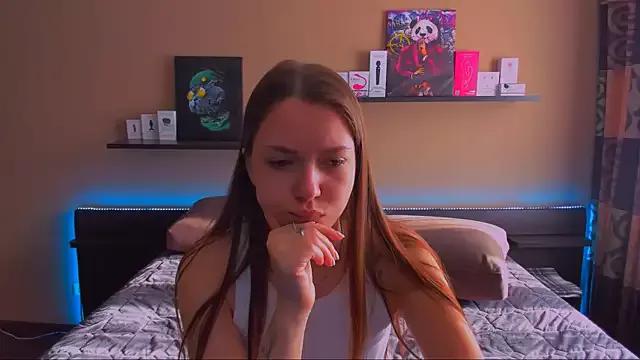 AlexaBarkley from StripChat is Freechat