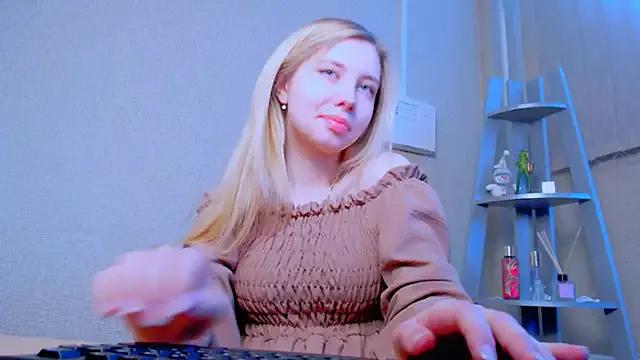 AliceFire_ from StripChat is Freechat