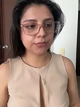 AliceGarc from StripChat is Freechat