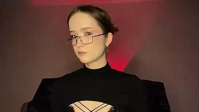 AliceSteele from StripChat is Freechat