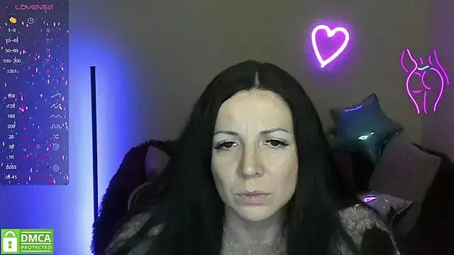 Try the hottest girls free webcams as they get au naturel and get naked fulfilling your nuttiest whims.