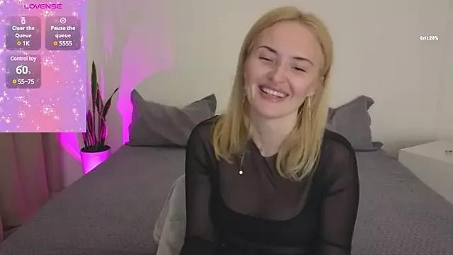 Try the hottest girls free webcams as they get au naturel and get naked fulfilling your nuttiest whims.