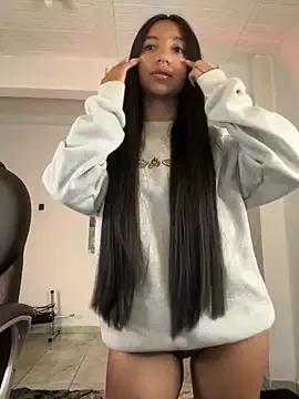 Photos of aly_golden_ from StripChat is Freechat