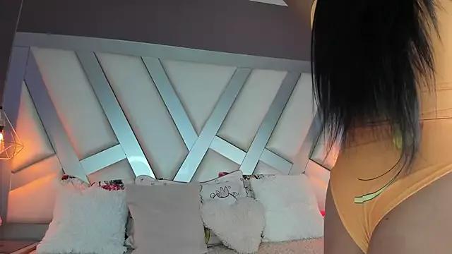 Try the hottest girls free webcams as they get au naturel and get naked fulfilling your nuttiest whims.
