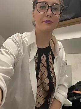 Try the hottest girls free webcams as they get au naturel and get naked fulfilling your nuttiest whims.