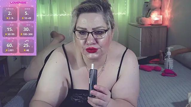 Try the hottest girls free webcams as they get au naturel and get naked fulfilling your nuttiest whims.
