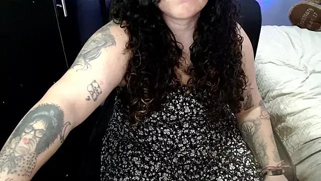 Try the hottest girls free webcams as they get au naturel and get naked fulfilling your nuttiest whims.