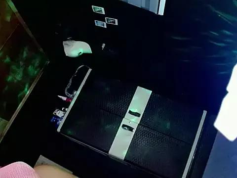 anna_lola69 from StripChat