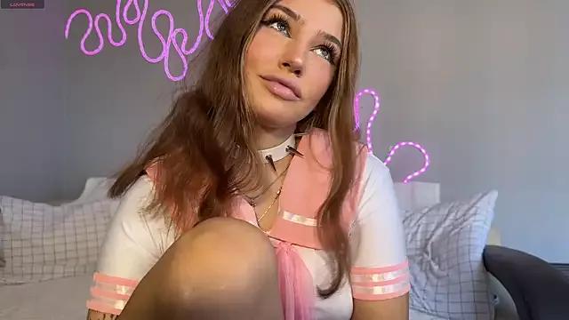 Anna_Six from StripChat is Freechat