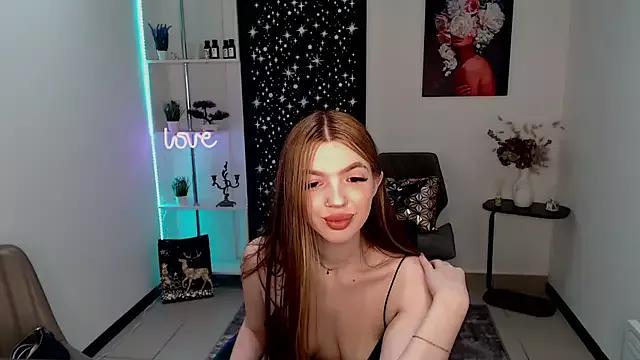AnnabelleWhitee from StripChat is Freechat