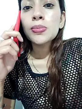 annie-19 from StripChat