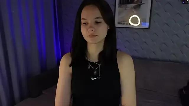 AshleyTunes from StripChat is Freechat