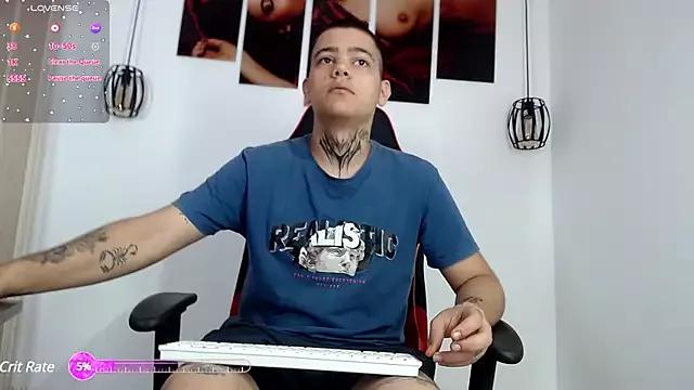 azael_horny_latin from StripChat