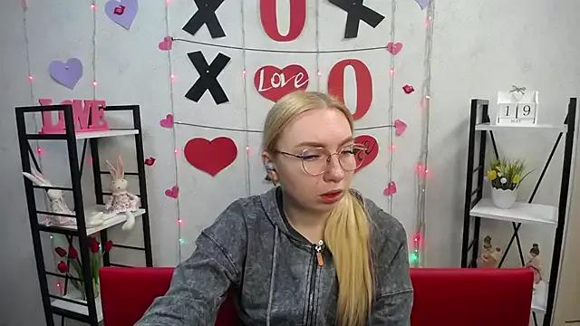 BeatriceFly from StripChat is Freechat