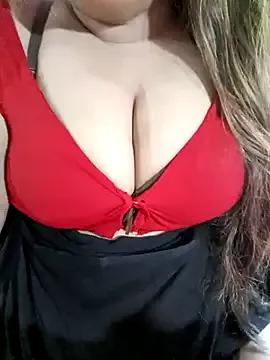 Beautyy38 from StripChat is Freechat