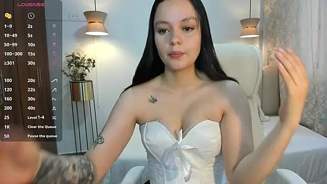 Try the hottest girls free webcams as they get au naturel and get naked fulfilling your nuttiest whims.
