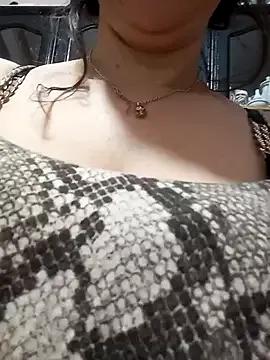 bella_bellaa from StripChat is Freechat