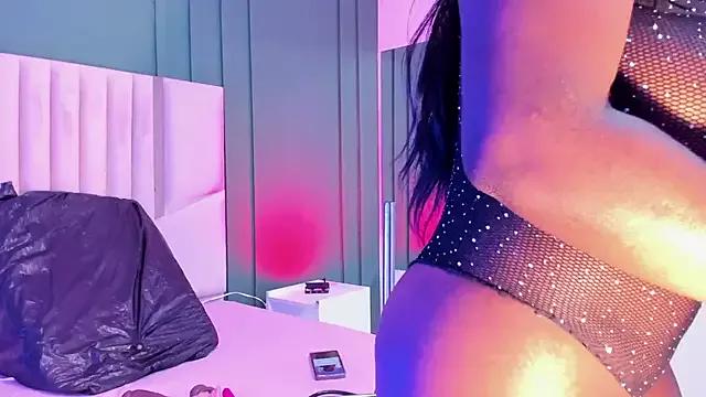 Try the hottest girls free webcams as they get au naturel and get naked fulfilling your nuttiest whims.