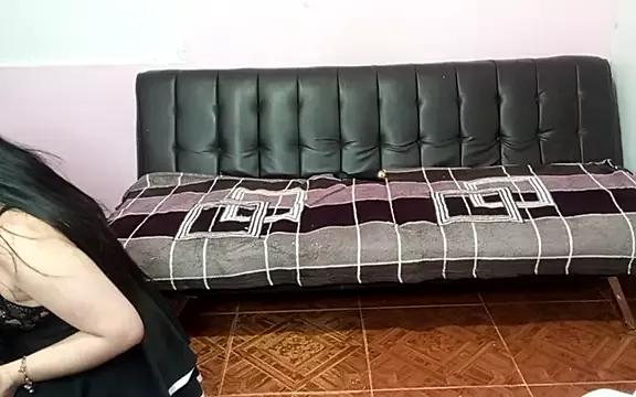 bellah_rose_squirt from StripChat is Freechat
