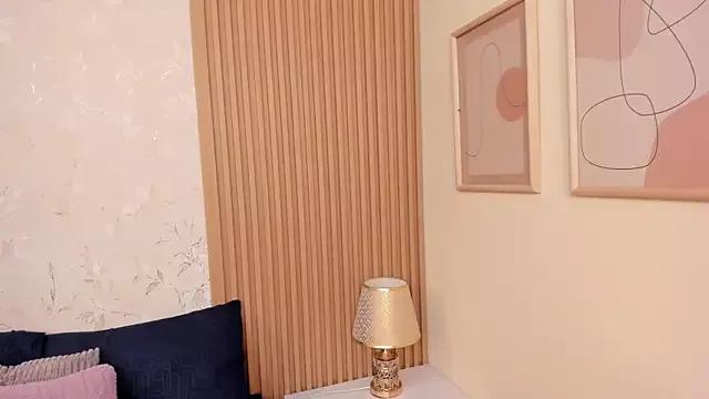 bellarivera_ from StripChat is Freechat