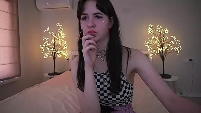 BerryDiva from StripChat