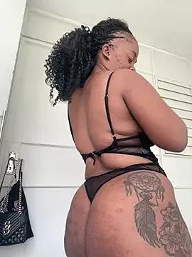 beverlyxxxx from StripChat