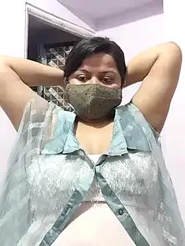BigAssSarah from StripChat is Freechat