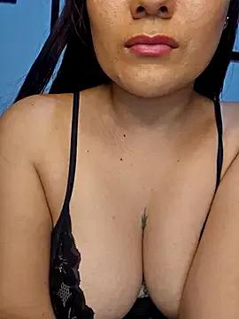 Try the hottest girls free webcams as they get au naturel and get naked fulfilling your nuttiest whims.