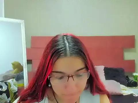 briellaKiss from StripChat is Freechat