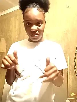 Browncaramel1999 from StripChat is Freechat