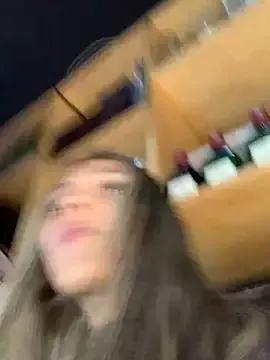 cami_leon from StripChat is Freechat