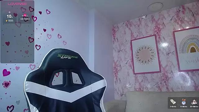 camila_pandora_ch_ from StripChat is Freechat