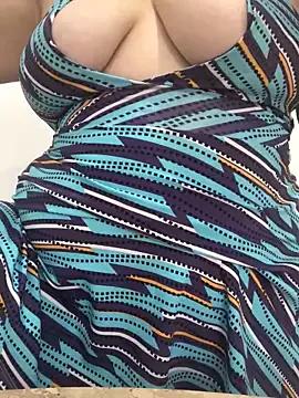 Candy_Queenn from StripChat is Freechat