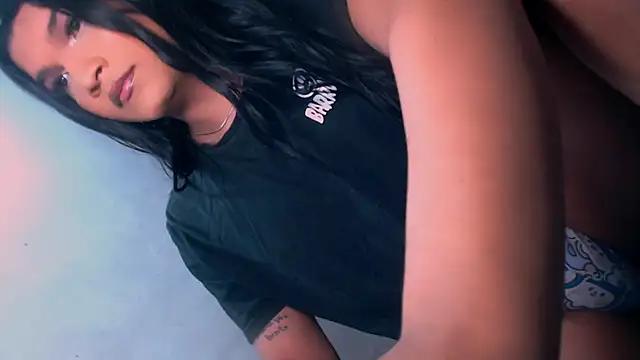 Try the hottest girls free webcams as they get au naturel and get naked fulfilling your nuttiest whims.