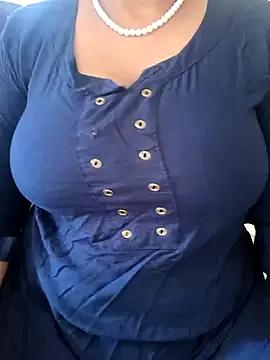 Try the hottest girls free webcams as they get au naturel and get naked fulfilling your nuttiest whims.